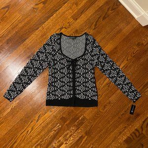LAST CHANCE: NWT I.N.C. Black/White Floral Scoopneck Sweater - Size Large